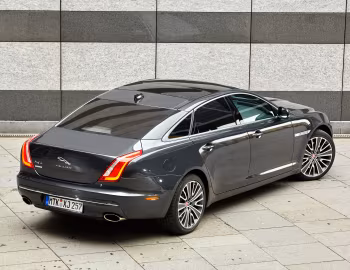 Jaguar XJ L Autobiography [Worldwide] (X351) '2015–19