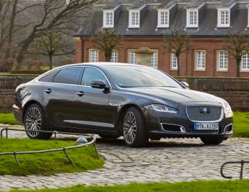 Jaguar XJ L Autobiography [Worldwide] (X351) '2015–19