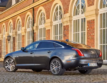 Jaguar XJ L Autobiography [Worldwide] (X351) '2015–19