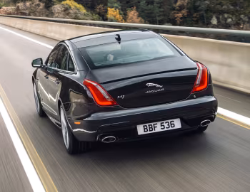 Jaguar XJ R Sport [UK-spec] (X351) '2015–19