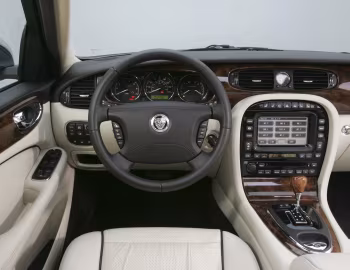 Panel frontal Jaguar XJ Sovereign (X358) '2007–09