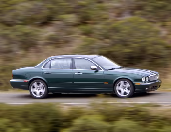 2004–07 Jaguar XJ Super V8 [North America] (X350) '2003–07