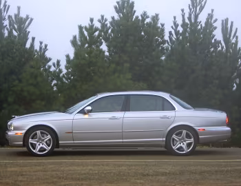 2004–07 Jaguar XJ Super V8 [North America] (X350) '2003–07