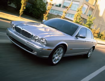2004–07 Jaguar XJ Super V8 [North America] (X350) '2003–07