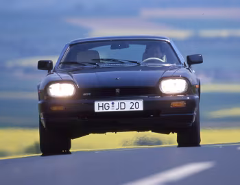 Jaguar XJR-S 6.0 by JaguarSport [EU-spec] '1990