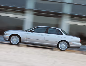 Jaguar XJR [Worldwide] (X350) '2003–07
