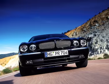 Jaguar XJR [Worldwide] (X350) '2003–07