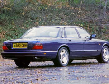 Jaguar XJR [UK-spec] (X300) '1994–97