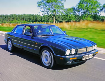 Jaguar XJR [UK-spec] (X300) '1994–97