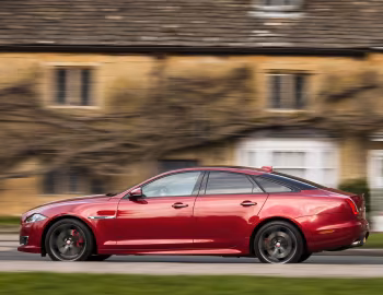 Jaguar XJR [UK-spec] (X351) '2015–19