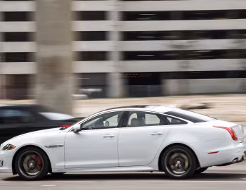 2016–19 Jaguar XJR [North America] (X351) '2015–19