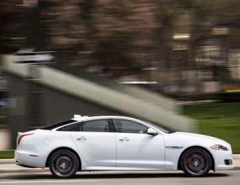 2016–19 Jaguar XJR [North America] (X351) '2015–19