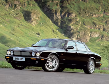 Jaguar XJR 100 (X308) '2002