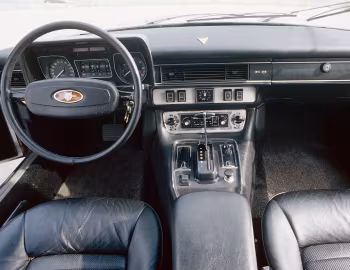 Panel frontal Jaguar XJ-S [EU-spec] '1975–77