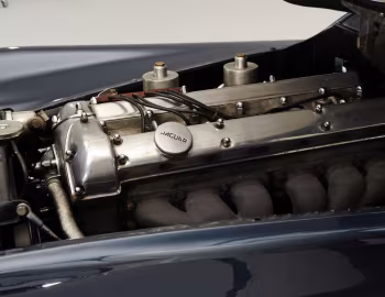 Bajo el capó Ecurie Ecosse Jaguar XK120 Competition Roadster (#660578) '1951
