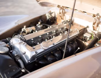 Bajo el capó Jaguar XK120 Fixed Head Coupe '1951–54