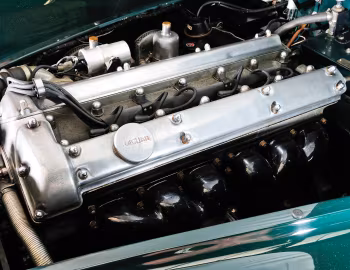 Bajo el capó Jaguar XK140 Drophead Coupe '1954–57