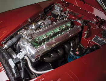 Bajo el capó Jaguar XK150 Fixed Head Coupe '1958–61