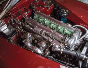 Bajo el capó Jaguar XK150 Fixed Head Coupe '1958–61