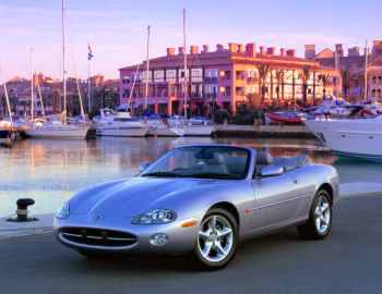 Jaguar XK8 Convertible [UK-spec] (X100) '2000–02