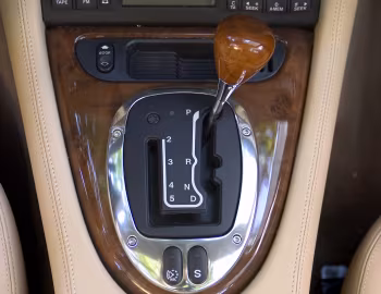 Interior 2005 Jaguar XK8 Convertible [North America] (X100) '2004–05