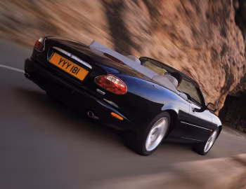 Jaguar XK8 Convertible [UK-spec] '2003–04