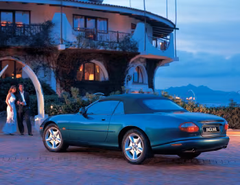 Jaguar XK8 Convertible [Worldwide] (X100) '1996–2000