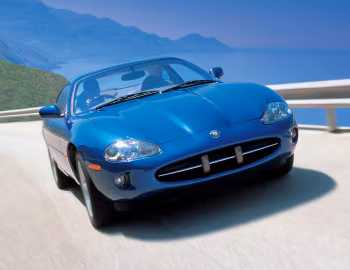 Jaguar XK8 Coupe [UK-spec] (X100) '1996–2000