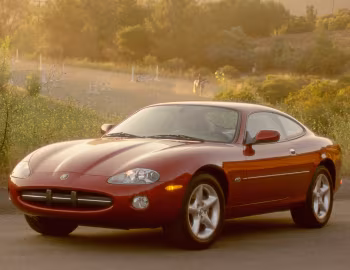 2001–02 Jaguar XK8 Coupe [North America] (X100) '2000–02