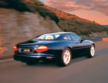 Jaguar XK8 Coupe [UK-spec] (X100) '1996–2000