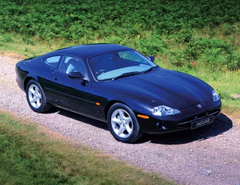 Jaguar XK8 Coupe [UK-spec] (X100) '1996–2000