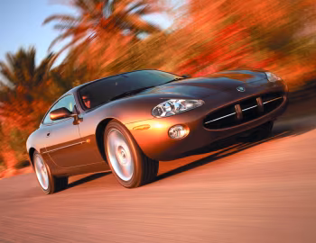 Jaguar XK8 Coupe [UK-spec] (X100) '2000–02