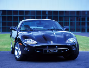 Jaguar XK8 Coupe [UK-spec] (X100) '1996–2000