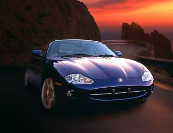 Jaguar XK8 Coupe [UK-spec] (X100) '1996–2000