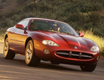 2001–02 Jaguar XK8 Coupe [North America] (X100) '2000–02
