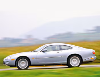 Jaguar XK8 Coupe [UK-spec] (X100) '1996–2000