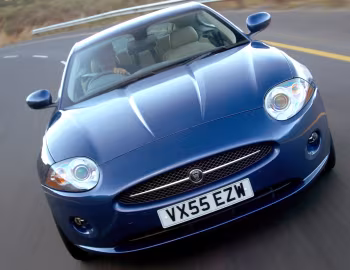 Jaguar XK Coupe [UK-spec] '2006–09