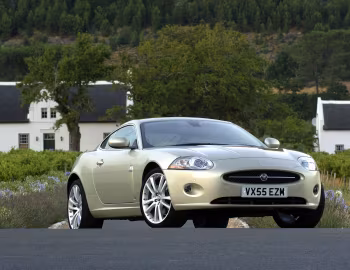Jaguar XK Coupe [UK-spec] '2006–09