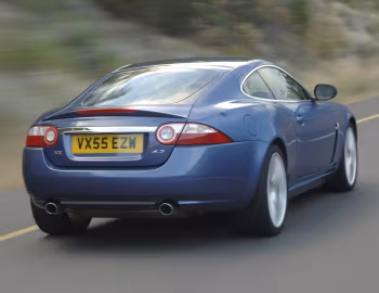 Jaguar XK Coupe [UK-spec] '2006–09