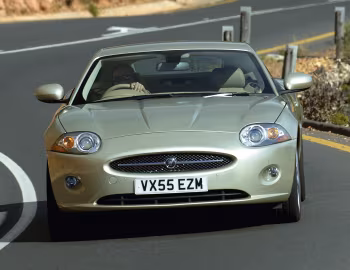 Jaguar XK Coupe [UK-spec] '2006–09
