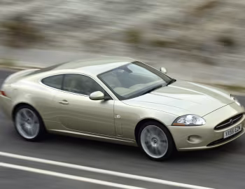 Jaguar XK Coupe [UK-spec] '2006–09