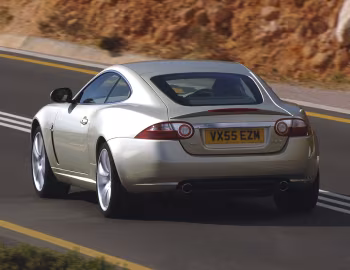 Jaguar XK Coupe [UK-spec] '2006–09