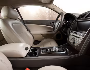 Panel frontal 2010–11 Jaguar XK Coupe [North America] '2009–11