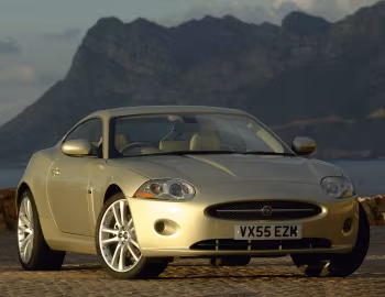 Jaguar XK Coupe [UK-spec] '2006–09