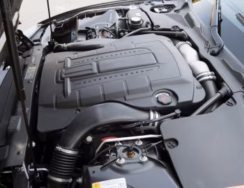 Bajo el capó Jaguar XKR-S [Worldwide] '2009–11