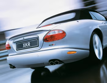 Jaguar XKR Convertible [UK-spec] (X100) '2004–05