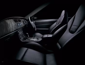 Interior Jaguar XKR Coupe [UK-spec] (X100) '2004–05