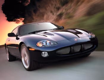 Jaguar XKR Coupe [UK-spec] (X100) '2000–02