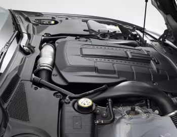 Bajo el capó Jaguar XKR Coupe [UK-spec] '2007–09