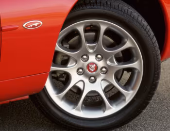2001–02 Jaguar XKR Coupe [North America] (X100) '2000–02